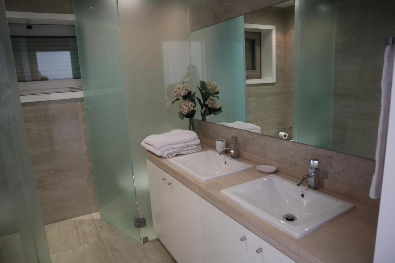 Villa Dos Salgados, 5Bdr, Beach Front, Near Salgados Golf Club Guia  Exterior photo