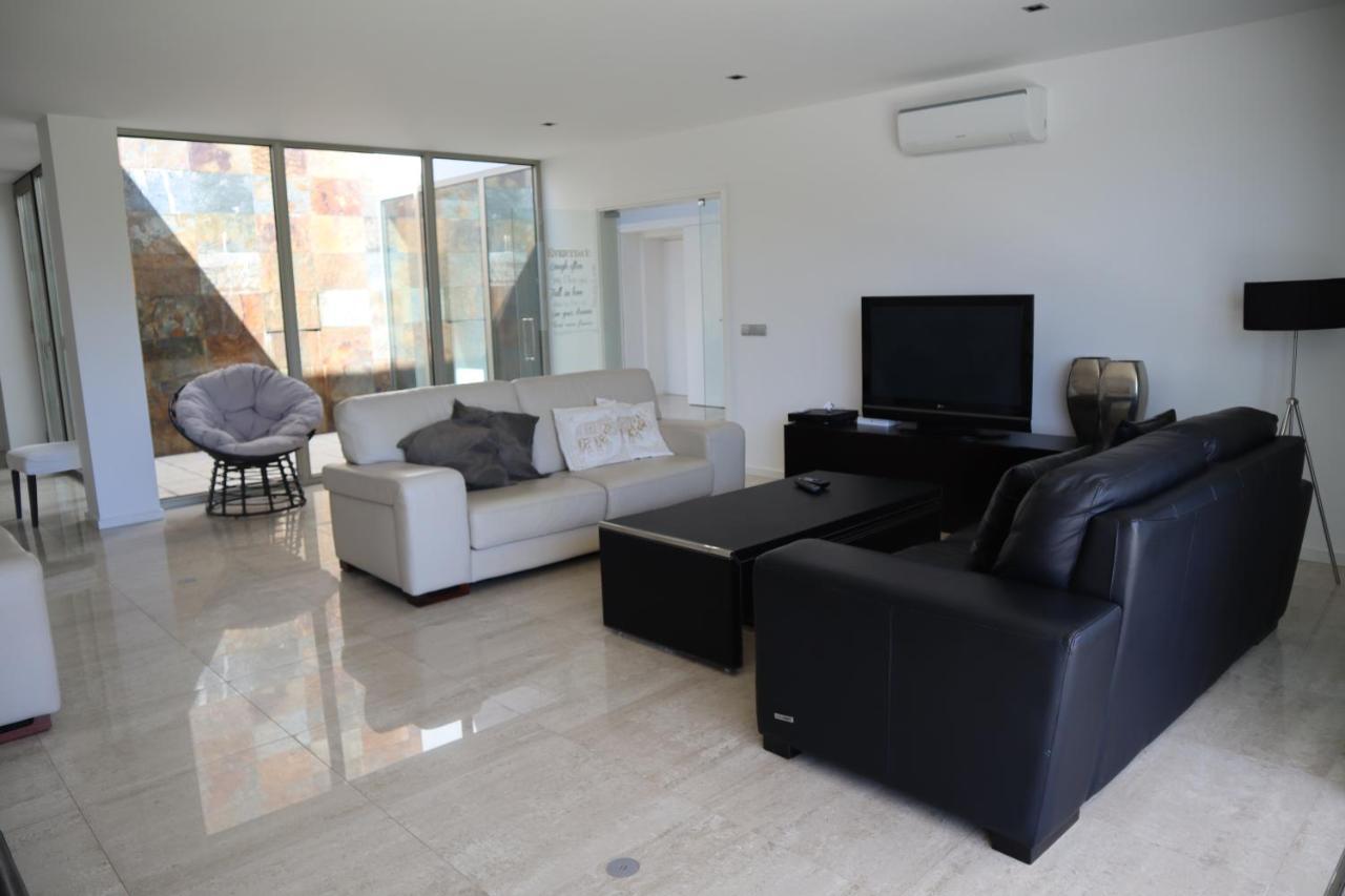 Villa Dos Salgados, 5Bdr, Beach Front, Near Salgados Golf Club Guia  Exterior photo