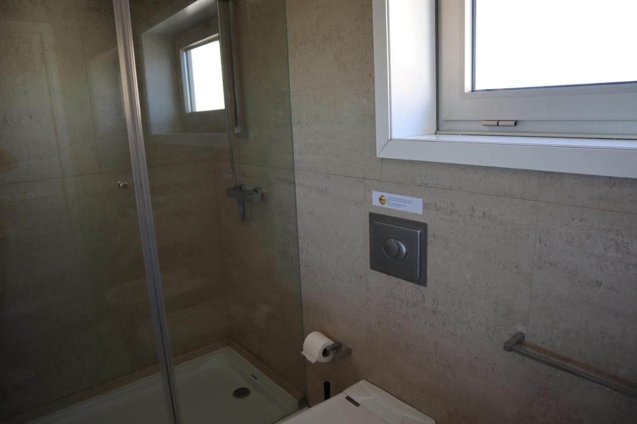 Villa Dos Salgados, 5Bdr, Beach Front, Near Salgados Golf Club Guia  Exterior photo
